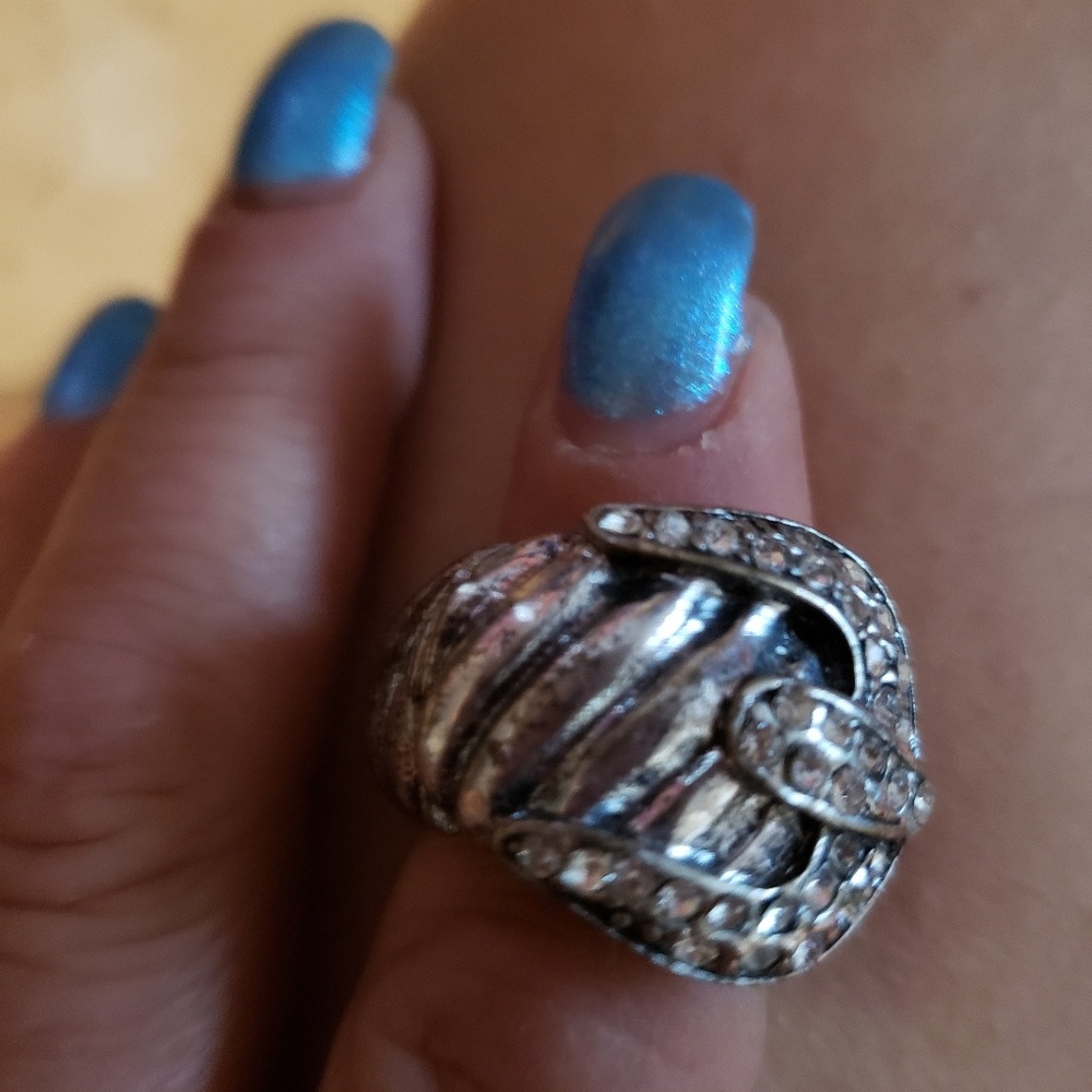 Diamond fashion ring